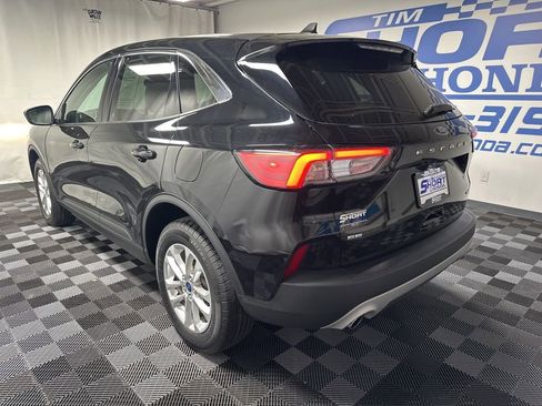 Used 2022 Ford Escape SE w/ Convenience Package image 2