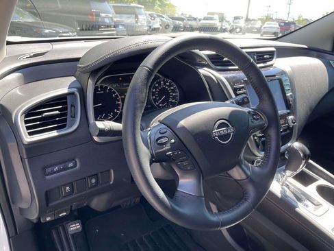 Used 2024 Nissan Murano SV w/ SV Midnight Edition Package FWD image 18