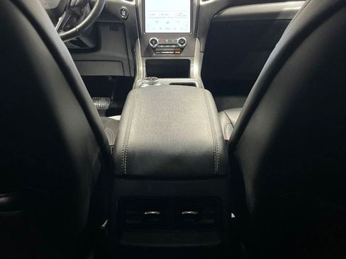 Used 2021 Ford Edge SEL FWD image 31