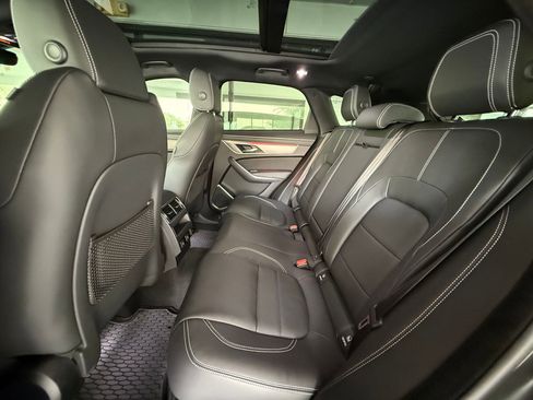 Used 2025 Jaguar F-PACE R-Dynamic S AWD/4WD image 13