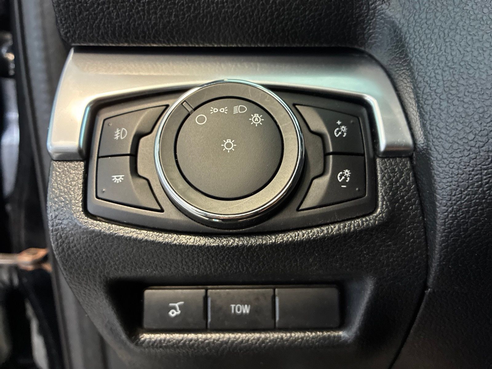 Used 2017 Ford Explorer Sport AWD/4WD image 19