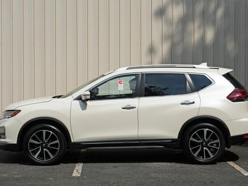 Used 2018 Nissan Rogue SL w/ Premium Package AWD/4WD image 46