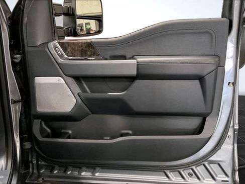 Used 2024 Ford F250 Lariat w/ Sport Appearance Package AWD/4WD image 26