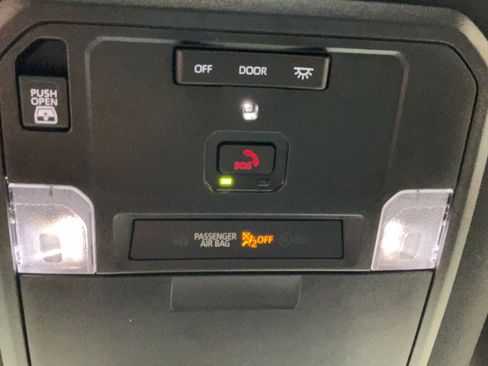 Certified 2025 Toyota Tundra Limited AWD/4WD image 23