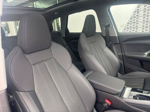 Certified 2025 Audi Q5 Premium Plus w/ Premium Plus AWD/4WD image 36