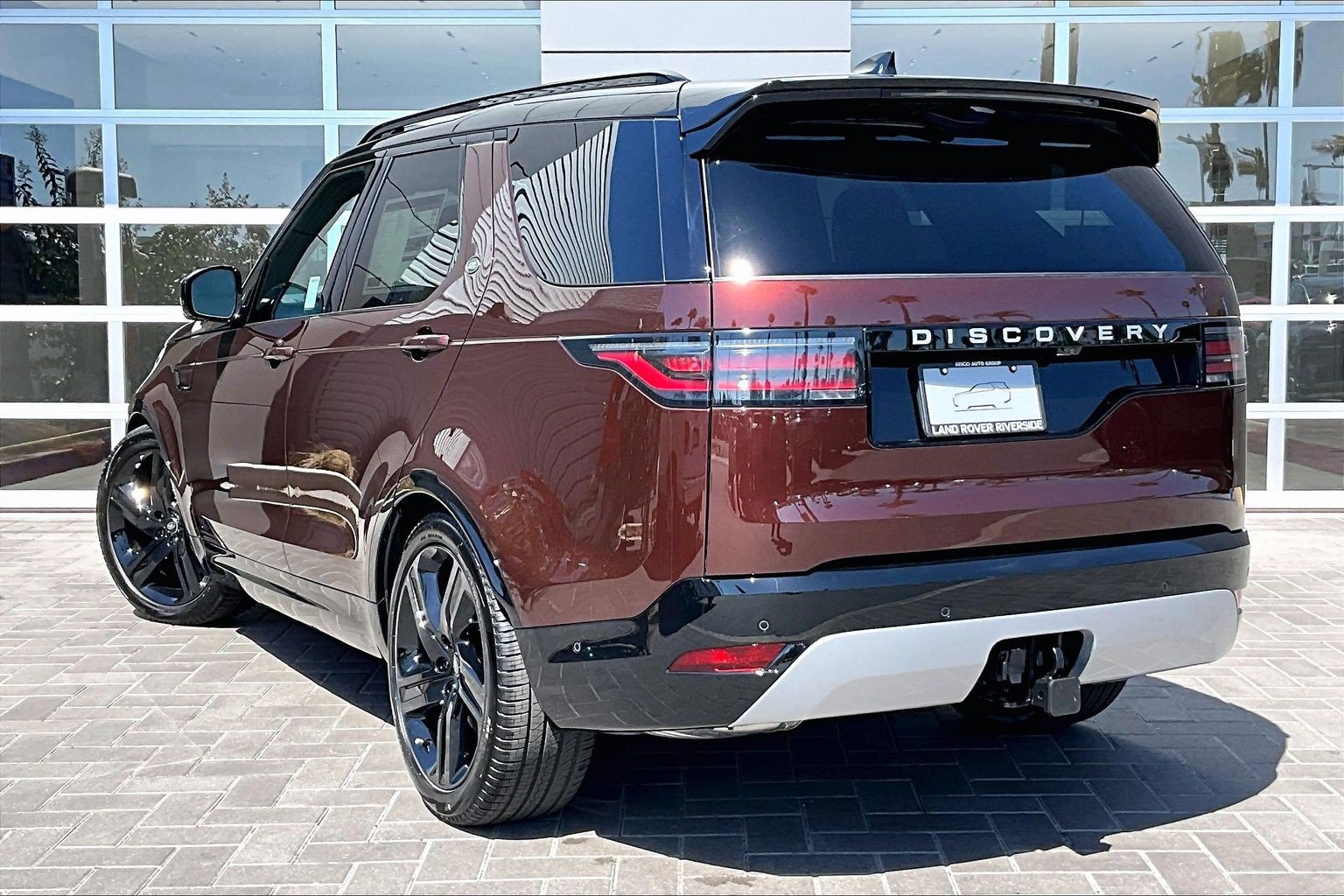 New 2026 Land Rover Discovery Limited Edition AWD/4WD image 3