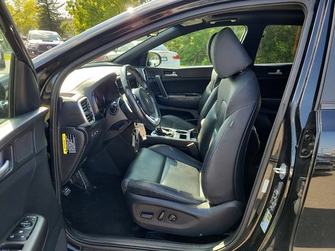 Used 2022 Kia Sportage Nightfall Edition image 13