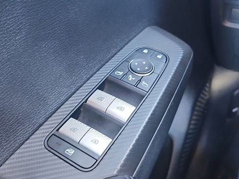 Used 2024 Mitsubishi Outlander SE image 21