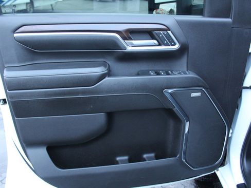 Used 2024 GMC Sierra 2500 SLT w/ SLT Convenience Package image 20