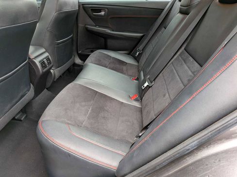 Used 2015 Toyota Camry XSE image 18