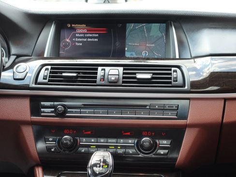 Used 2015 BMW 550i xDrive Sedan AWD/4WD image 18