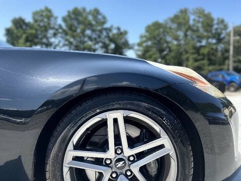 Used 2014 Nissan 370Z Coupe RWD image 13