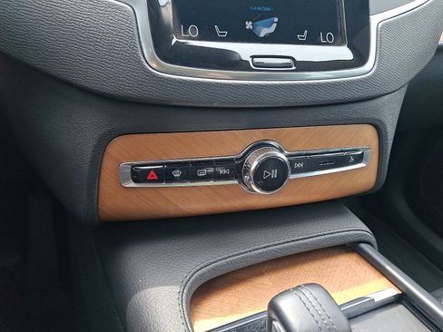 Used 2021 Volvo XC90 T8 Inscription Expression w/ Climate Package AWD/4WD image 15