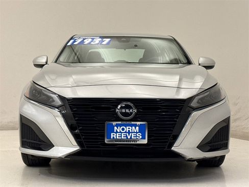 Used 2023 Nissan Altima 2.5 S image 3