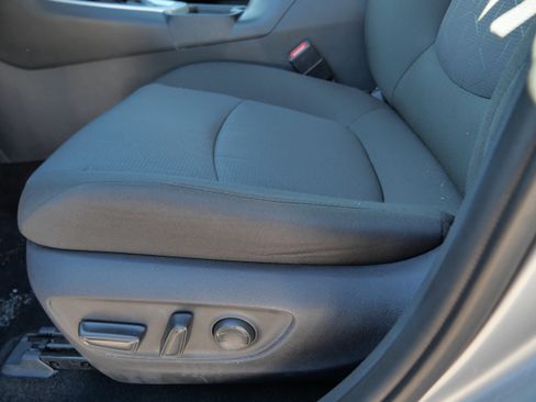 Certified 2025 Toyota RAV4 XLE image 20