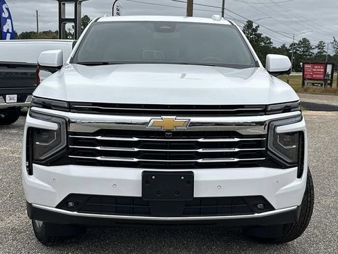 New 2026 Chevrolet Suburban LT w/ Comfort Package image 3