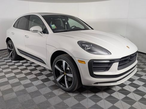 New 2026 Porsche Macan image 9