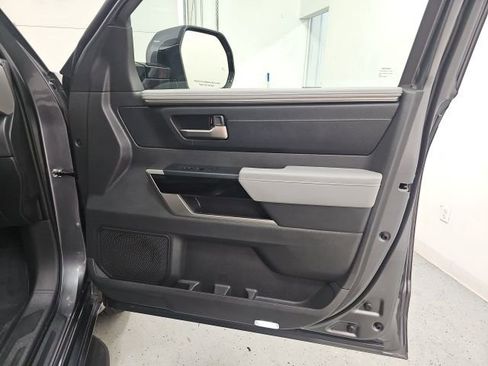 Used 2026 Toyota Tundra Limited AWD/4WD image 35