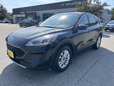 Used 2020 Ford Escape SE AWD/4WD image 1