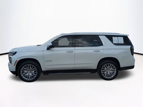 Used 2025 Chevrolet Tahoe Premier AWD/4WD image 8