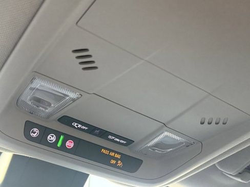 Used 2022 Chevrolet Equinox LS w/ LS Convenience Package image 20