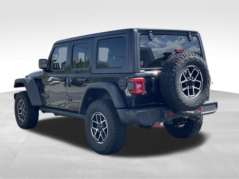 Used 2026 Jeep Wrangler Unlimited Rubicon AWD/4WD image 5