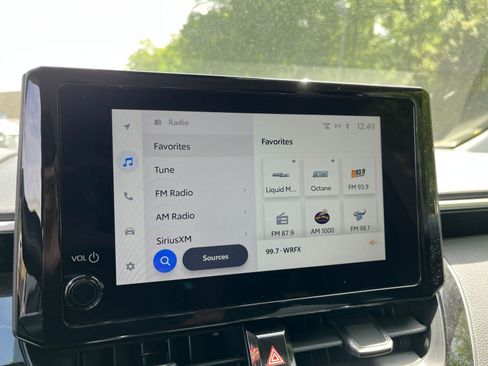 Used 2025 Toyota Corolla LE image 20