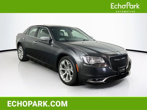 Used 2019 Chrysler 300 C RWD image 1