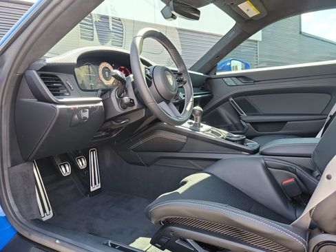 Used 2026 Porsche 911 GT3 RWD image 5