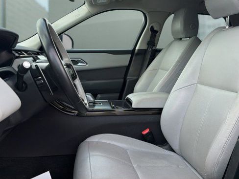 Used 2025 Land Rover Range Rover Velar Dynamic SE image 18