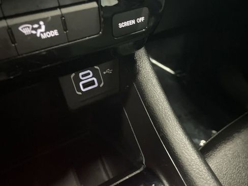 Used 2022 Jeep Compass Latitude image 24