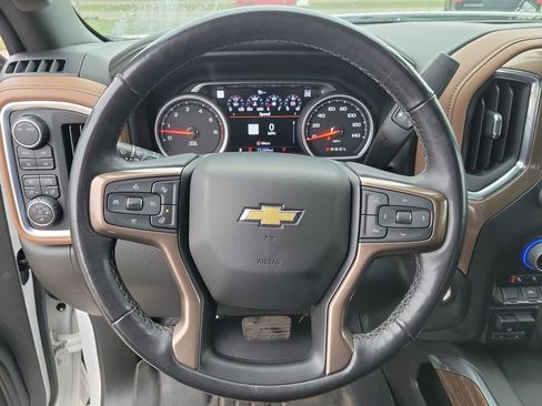 Certified 2022 Chevrolet Silverado 1500 High Country w/ Safety Package II image 22
