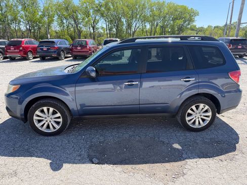 Used 2012 Subaru Forester 2.5X Premium w/ All-Weather Pkg AWD/4WD image 6