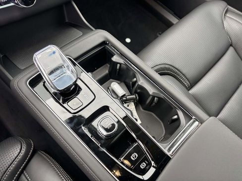 New 2026 Volvo XC90 B6 Ultra image 23