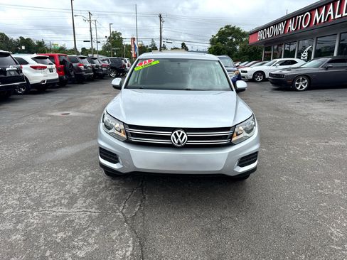 Used 2013 Volkswagen Tiguan S image 8