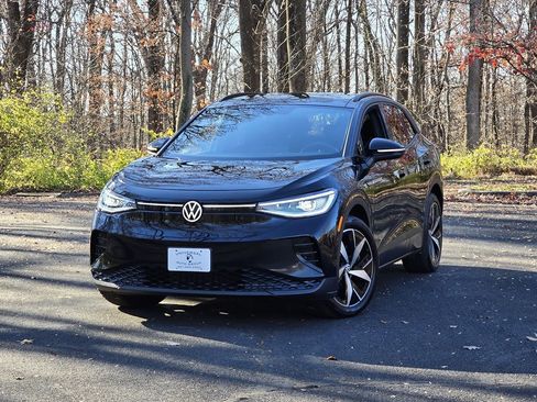 Used 2023 Volkswagen ID.4 Pro S image 1
