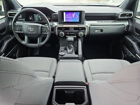 Certified 2025 Toyota Tacoma SR5 AWD/4WD image 16