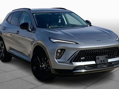 Certified 2025 Buick Envision Sport Touring image 2