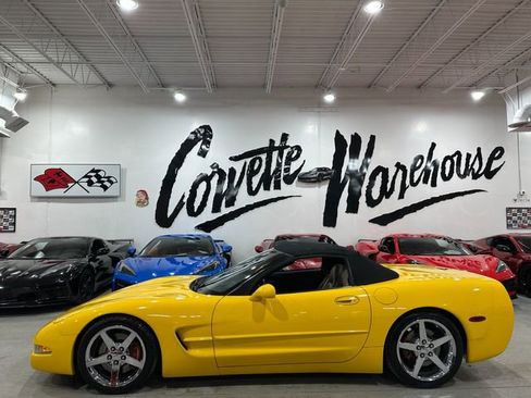 Used 2002 Chevrolet Corvette Convertible w/ Preferred Equipment Group2 image 2