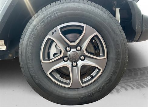Used 2018 Jeep Wrangler Unlimited Sport S AWD/4WD image 16