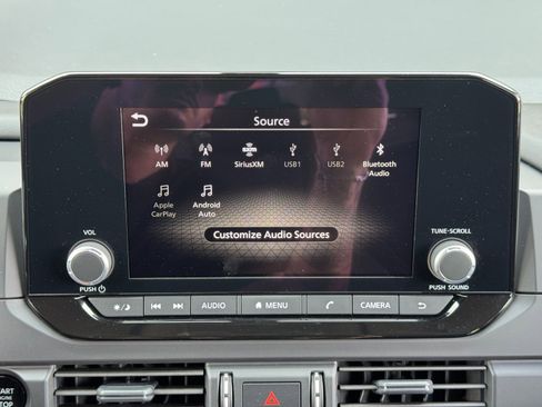 Used 2025 Nissan Pathfinder S FWD image 23