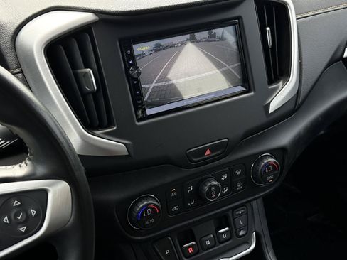 Used 2018 GMC Terrain SLT w/ Preferred Package AWD/4WD image 18