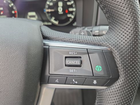 Used 2023 Mitsubishi Outlander SEL FWD image 30