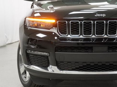 Certified 2021 Jeep Grand Cherokee L Limited w/ Trailer Tow Group (B) image 7