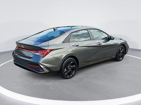 New 2026 Hyundai Elantra Sport FWD image 5