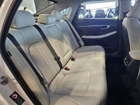 Used 2023 Hyundai Sonata Limited w/ Cargo Package FWD image 32