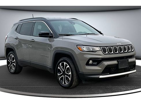 Certified 2023 Jeep Compass Limited AWD/4WD image 14