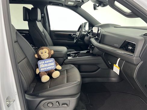 New 2026 Chevrolet Suburban High Country image 27