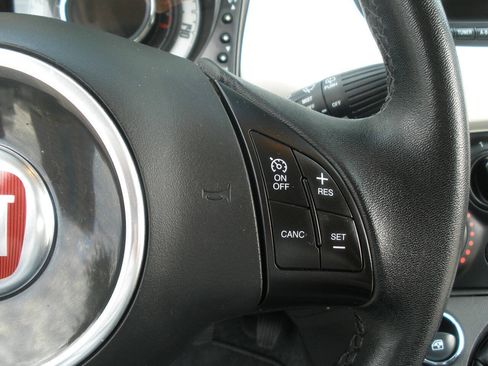 Used 2015 FIAT 500 Pop FWD image 32