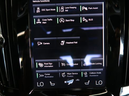 Used 2018 Volvo S90 T6 Momentum AWD/4WD image 19